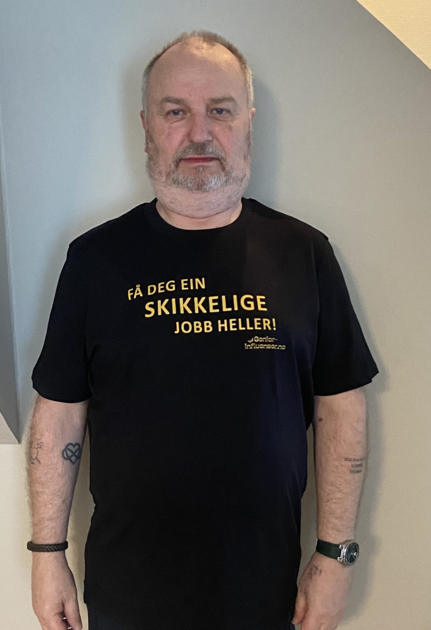 T-skjorte // Få deg en skikkelig jobb heller!