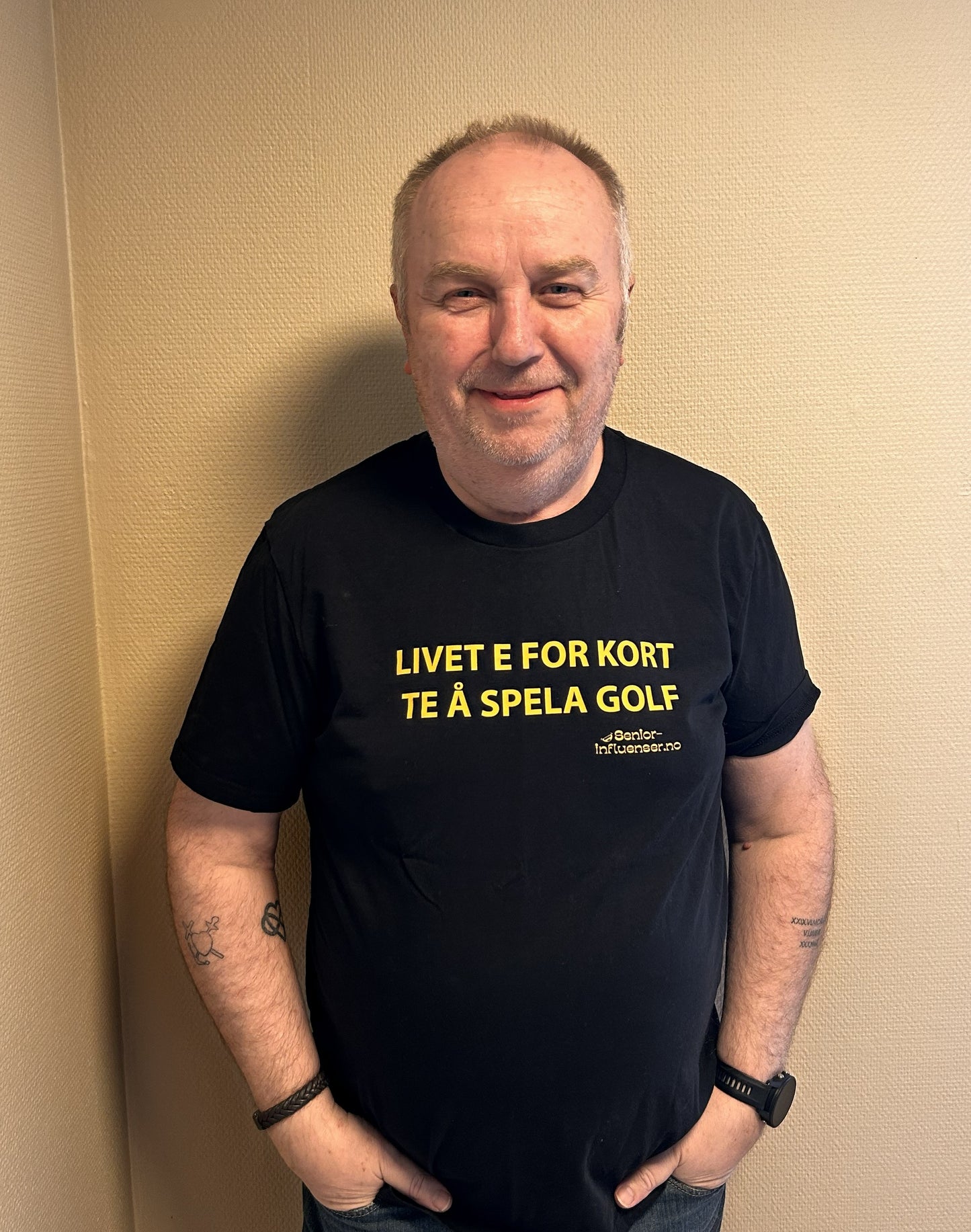 T-skjorte // Livet e for kort te å spela golf